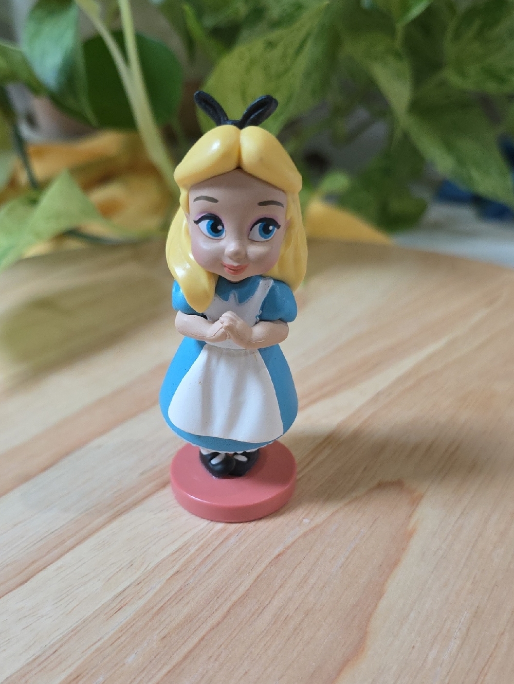 Disney Alice In Wonderland Figurine